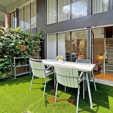 Center - For 6 People With Terrace -by Easylife Swiss