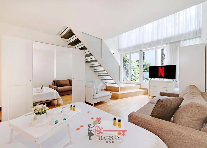 Center - For 6 People With Terrace -by Easylife Swiss Lugano