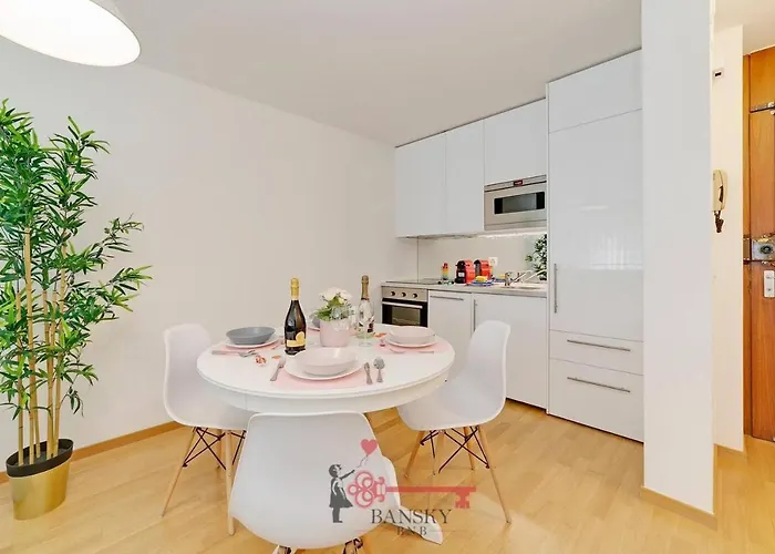 Center - For 6 People With Terrace -by Easylife Swiss Lugano