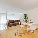 Center - For 6 People With Terrace -by Easylife Swiss * Lugano